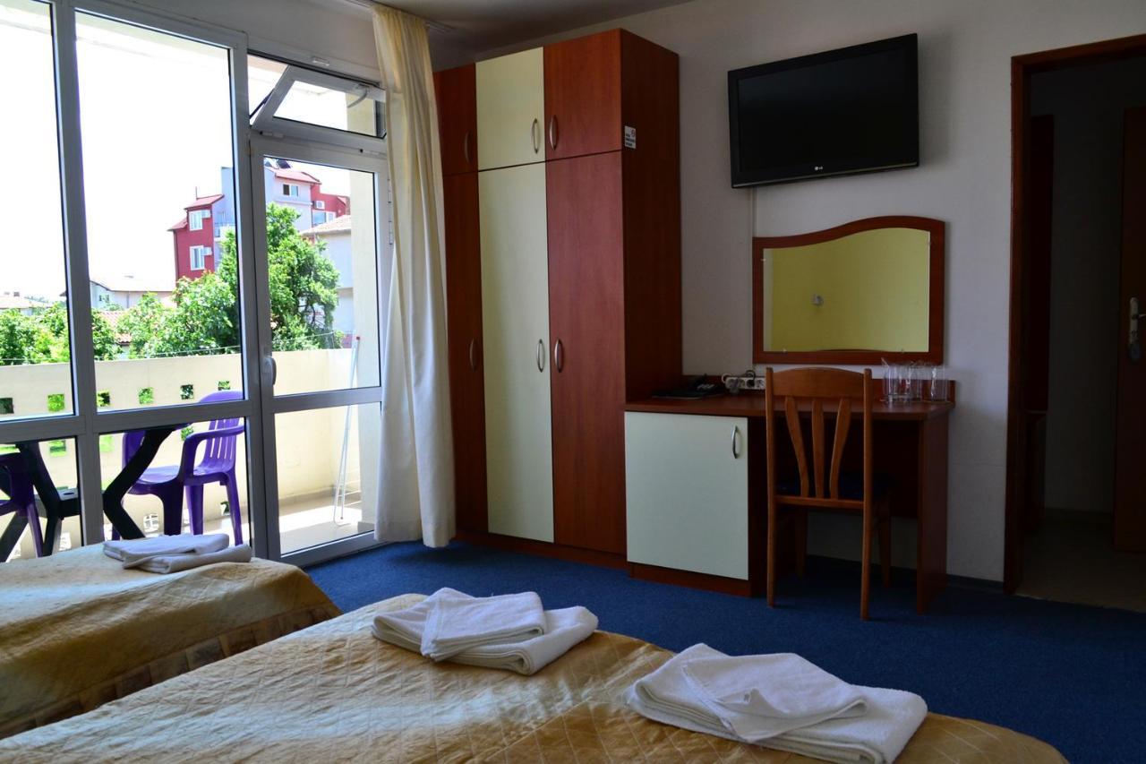 Saint George Family Hotel Łozenec Zewnętrze zdjęcie