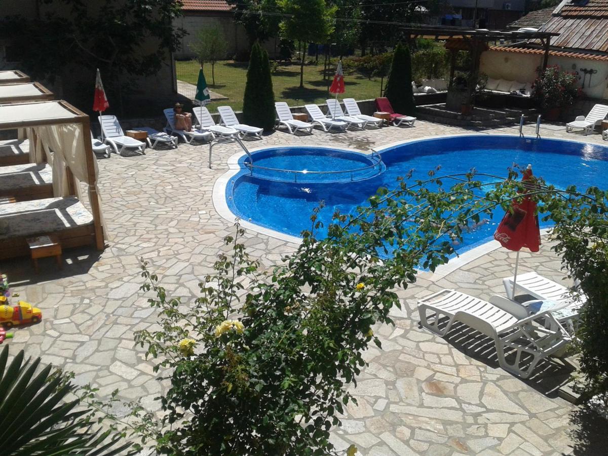 Saint George Family Hotel Łozenec Zewnętrze zdjęcie