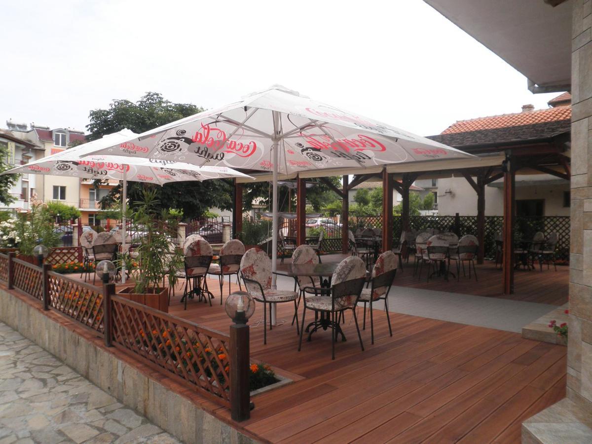 Saint George Family Hotel Łozenec Zewnętrze zdjęcie
