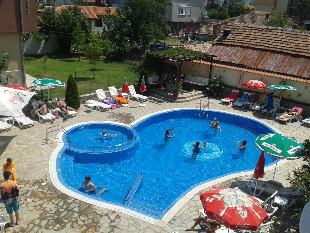Saint George Family Hotel Łozenec Zewnętrze zdjęcie
