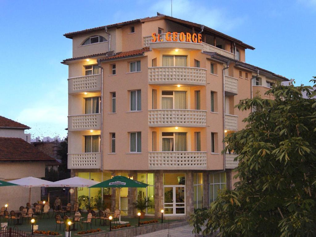 Saint George Family Hotel Łozenec Zewnętrze zdjęcie