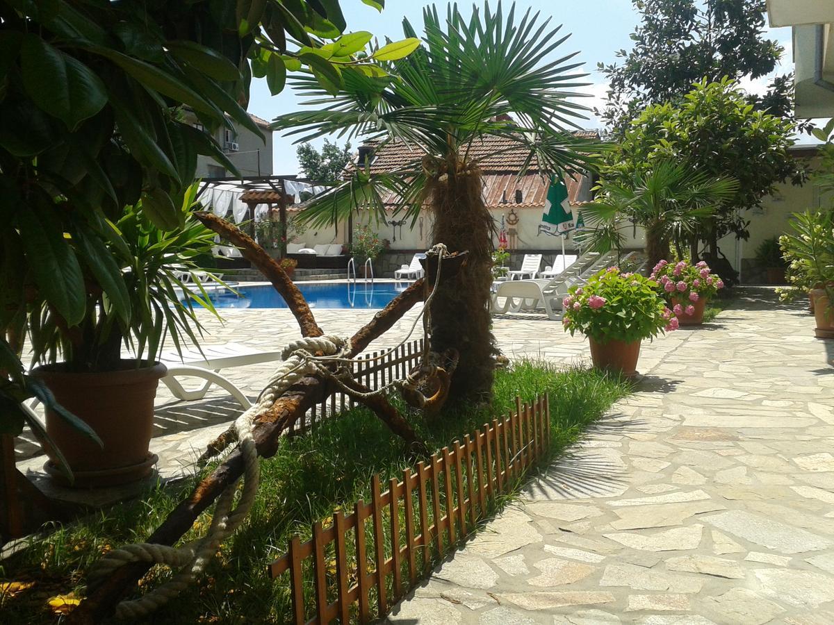 Saint George Family Hotel Łozenec Zewnętrze zdjęcie