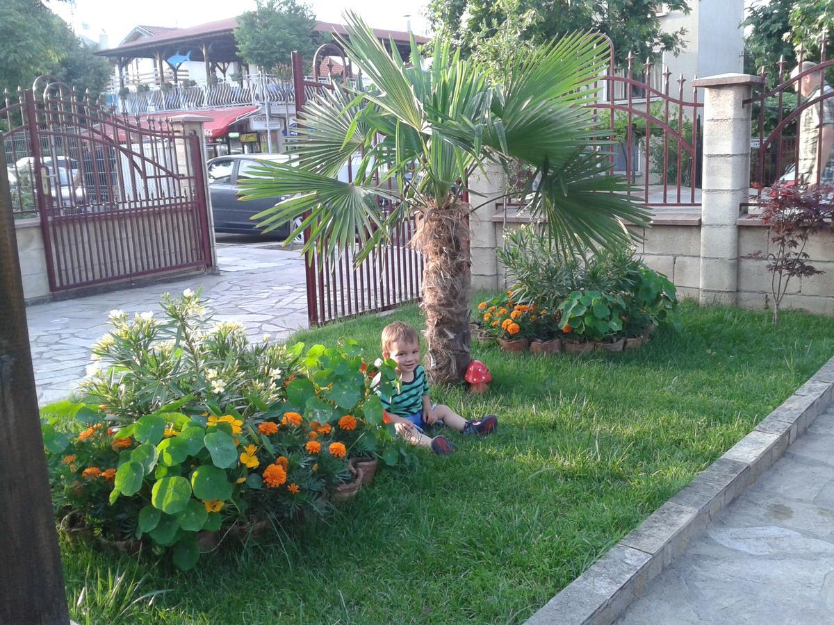 Saint George Family Hotel Łozenec Zewnętrze zdjęcie